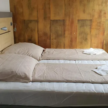 Hotel Moji 5